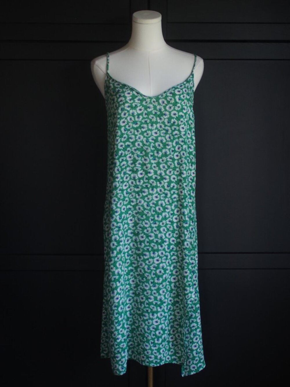 Le Lis | Emerald Green Floral Cami Slip Dress